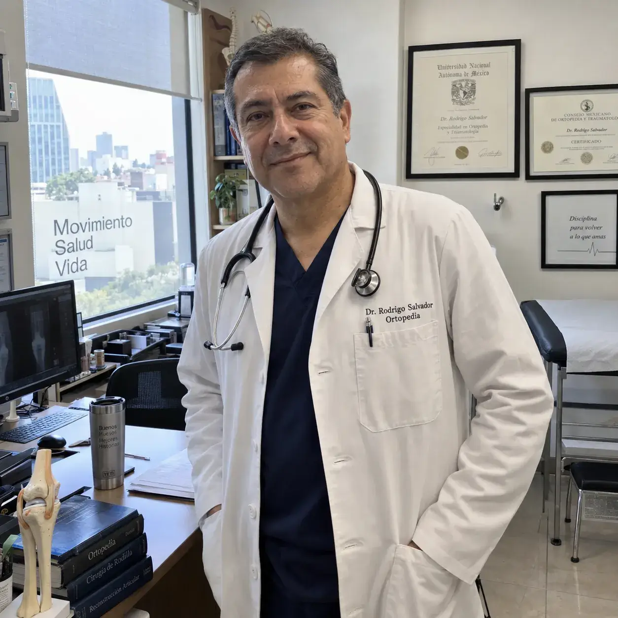 Dr. Rodrigo Salvador